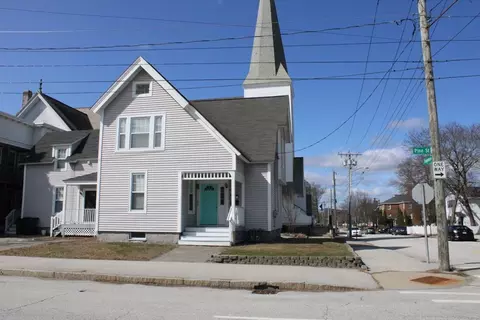 644 Pine St, Manchester, NH 03104