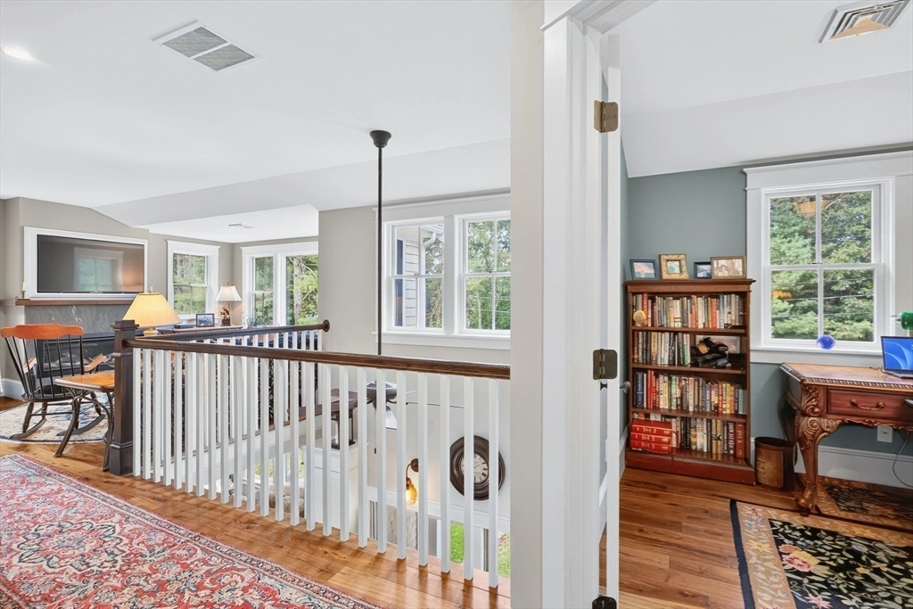 Entry Way - 105 Bay Rd, Cotuit, MA 02635 photo 3 of 4