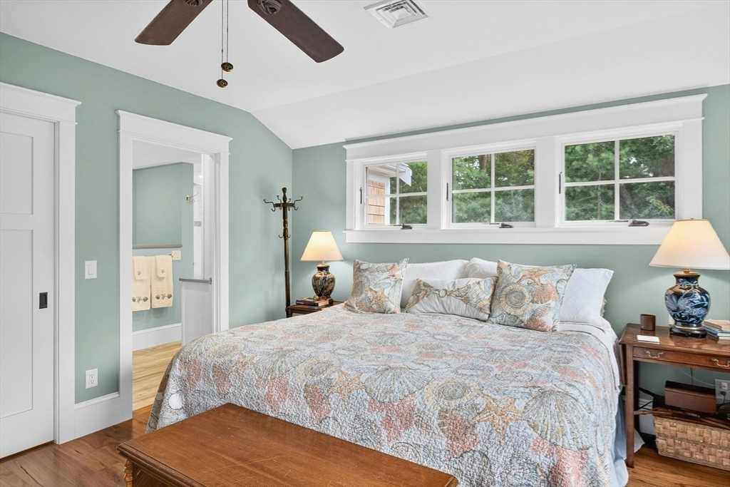 Bedroom - 105 Bay Rd, Cotuit, MA 02635 photo 1 of 2
