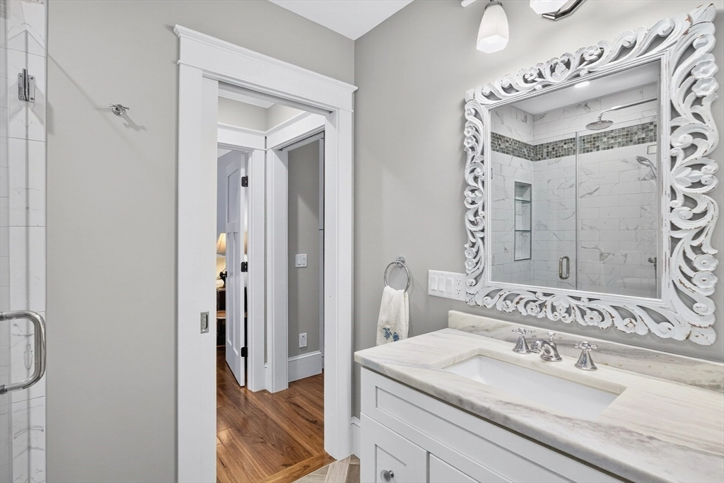 Bath - 105 Bay Rd, Cotuit, MA 02635 photo 4 of 4