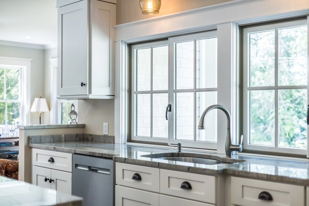 Kitchen - 105 Bay Rd, Cotuit, MA 02635 photo 4 of 4