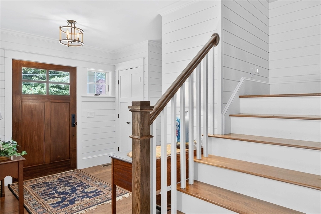 Entry Way - 105 Bay Rd, Cotuit, MA 02635 photo 2 of 4