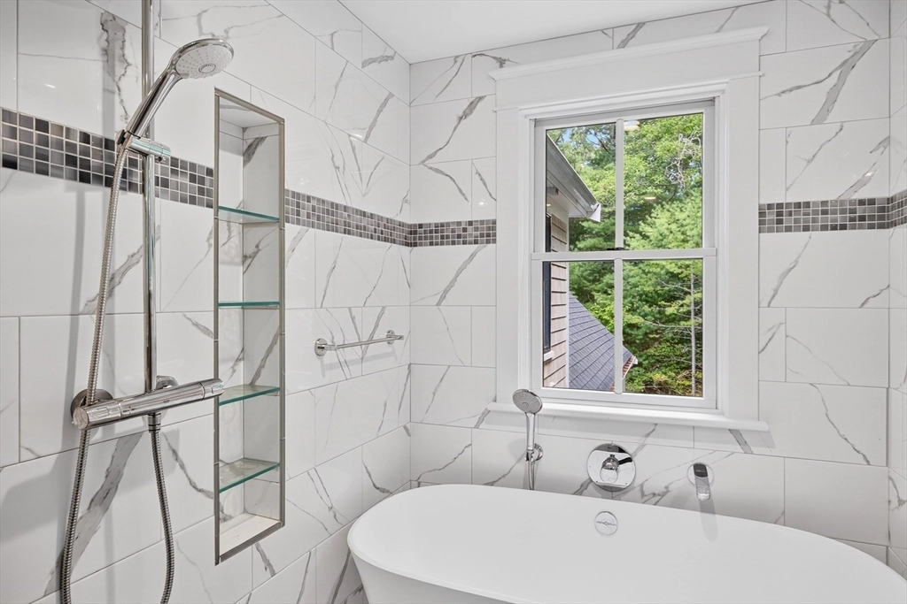 Bath - 105 Bay Rd, Cotuit, MA 02635 photo 2 of 4