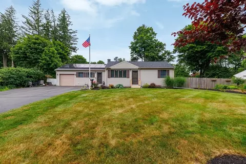 488 Pleasant St, Leicester, MA 01524