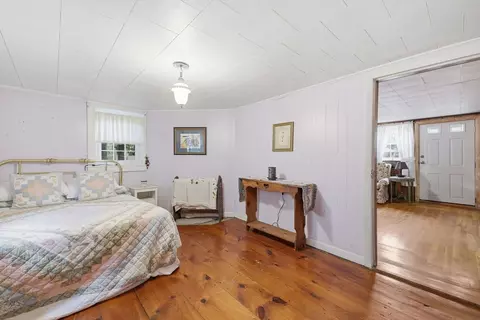 Bedroom - 68 Chestnut St, Franklin, MA 02038 photo 3 of 6