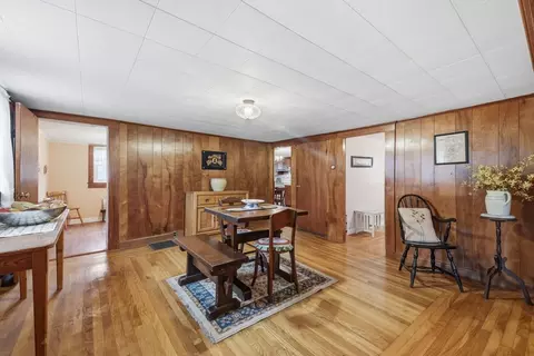 Dining - 68 Chestnut St, Franklin, MA 02038 photo 1 of 3