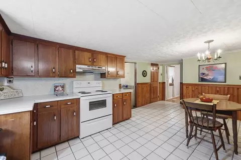 Kitchen - 68 Chestnut St, Franklin, MA 02038 photo 2 of 4