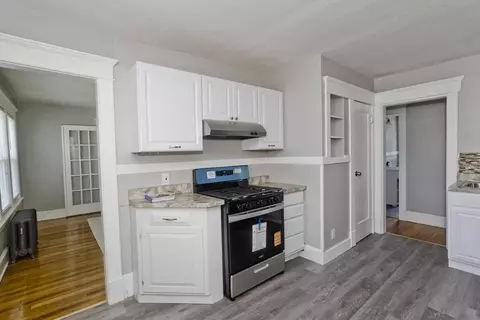 424 Carew, Springfield, MA 01104 photo 5
