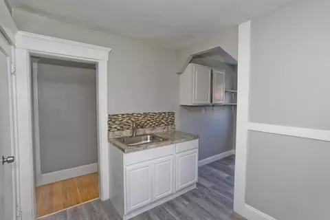 424 Carew, Springfield, MA 01104 photo 7