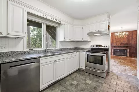 31 Ober St, Beverly, MA 01915 photo 3