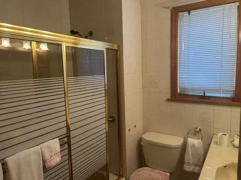 33 Nichols St, Everett, MA 02149 photo 9
