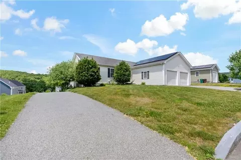 Exterior - 139 Danielle Dr, Woonsocket, RI 02895 photo 5 of 5