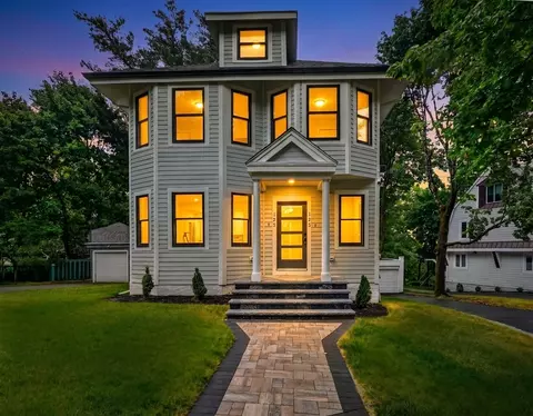 123-125 Mount Vernon St #2, Newton, MA 02465