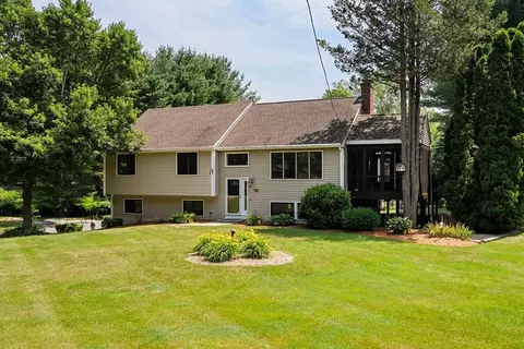 98 Fitzpatrick Rd, Grafton, MA 01519