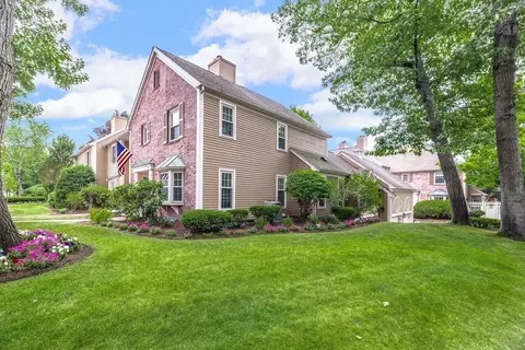 Exterior - 19 Oakland Ave #19, Needham, MA 02492 photo 4 of 4