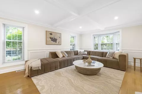 Living - 19 Oakland Ave #19, Needham, MA 02492 photo 2 of 3