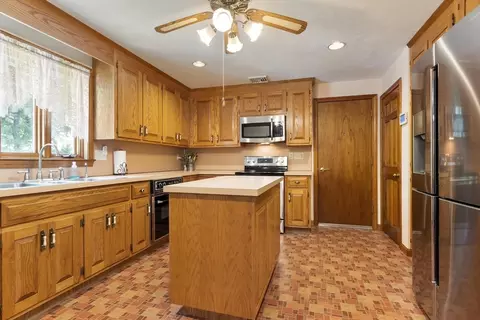 65 Blithewood Ave, Worcester, MA 01604 photo 22