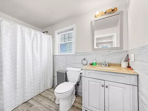 Bath - 76 Baldwin Ave, Everett, MA 02149 photo 1 of 3