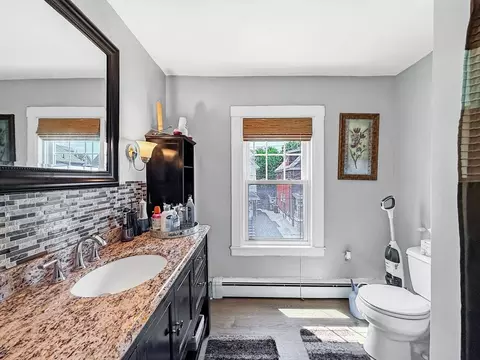 Bath - 76 Baldwin Ave, Everett, MA 02149 photo 3 of 3