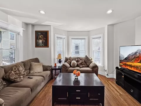 Living - 76 Baldwin Ave, Everett, MA 02149 photo 3 of 6