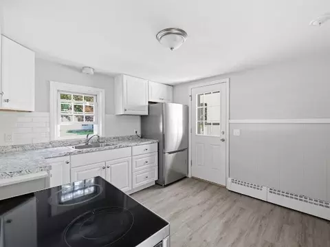 535 Prospect St, Chicopee, MA 01020 photo 6