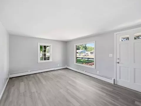535 Prospect St, Chicopee, MA 01020 photo 8
