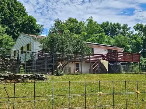 1042 Turkey St, Hardwick, MA 01082 photo 5