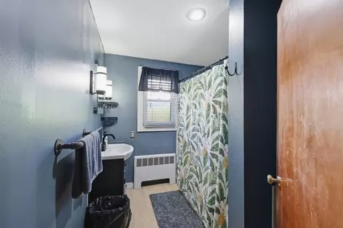 Bath - 5 1st Ave, Ware, MA 01082 photo 1 of 1