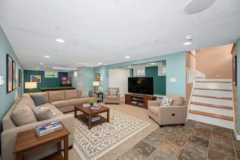 Living - 6 Peter Rd, North Reading, MA 01864 photo 5 of 5