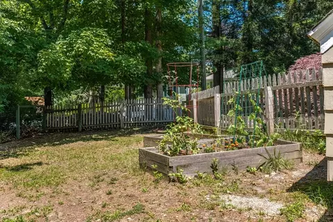 18 Plum Tree Rd, Amherst, MA 01002 photo 29
