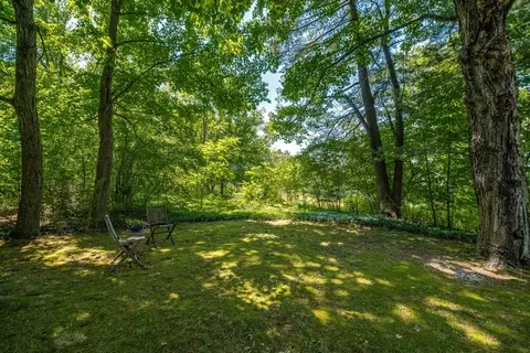 18 Plum Tree Rd, Amherst, MA 01002 photo 4