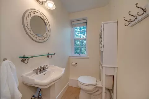 18 Plum Tree Rd, Amherst, MA 01002 photo 17