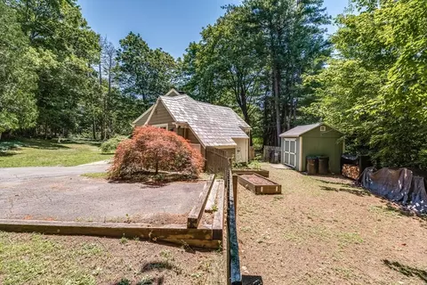 18 Plum Tree Rd, Amherst, MA 01002 photo 27