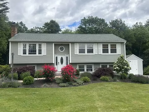 75 Pearson Dr, Newbury, MA 01922