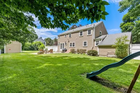 10 Independence Ln, Hingham, MA 02043 photo 4