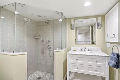 10 Independence Ln, Hingham, MA 02043 photo 27