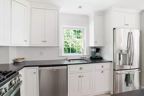 10 Independence Ln, Hingham, MA 02043 photo 9