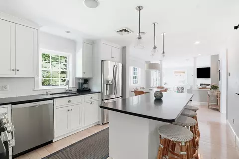 10 Independence Ln, Hingham, MA 02043 photo 10