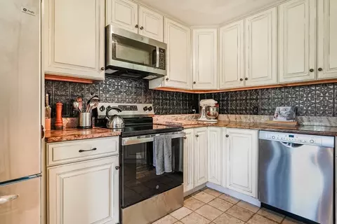 Kitchen - 1236 Main St, Acushnet, MA 02743 photo 2 of 3