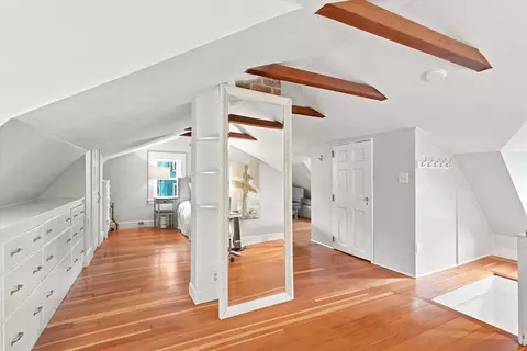 Entry Way - 68 Main St, Framingham, MA 01702 photo 4 of 4