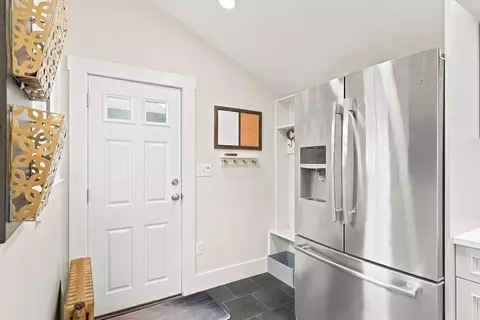 Entry Way - 68 Main St, Framingham, MA 01702 photo 1 of 4