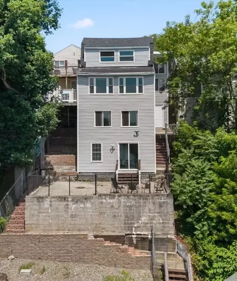 20 Oakland Ave # -B, Shrewsbury, MA 01545
