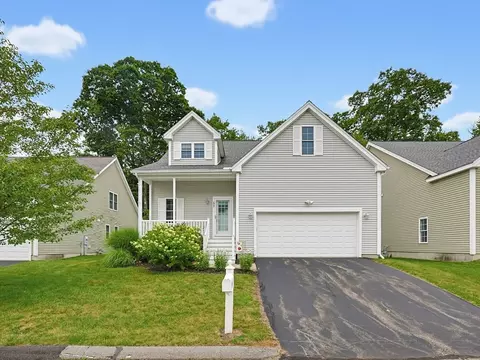 57 Zain Cir #57, Milford, MA 01757