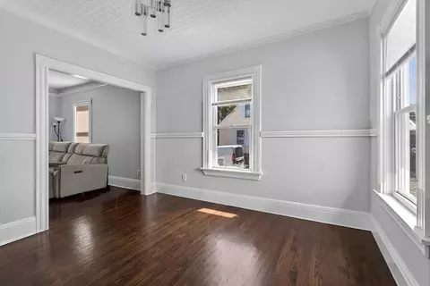 17 Estes St, Everett, MA 02149 photo 5