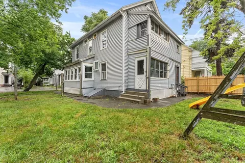 2 Hacker Ct, Worcester, MA 01603 photo 1
