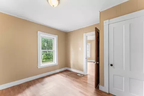 2 Hacker Ct, Worcester, MA 01603 photo 9