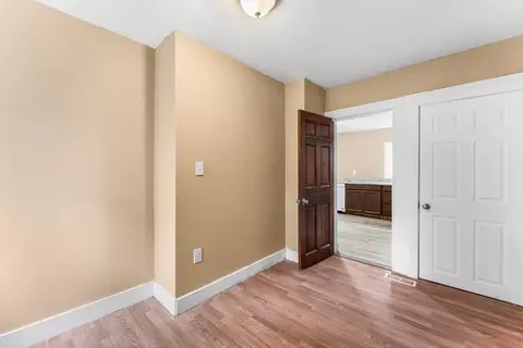 2 Hacker Ct, Worcester, MA 01603 photo 7