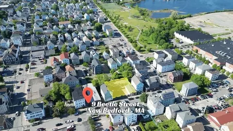 9 Beetle St, New Bedford, MA 02746