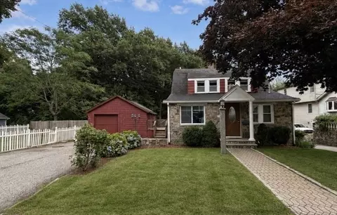 Exterior - 33 Volusia Rd, Hingham, MA 02043 photo 5 of 5