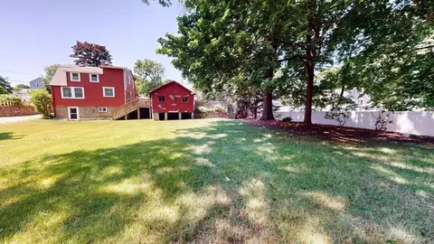Exterior - 33 Volusia Rd, Hingham, MA 02043 photo 4 of 5